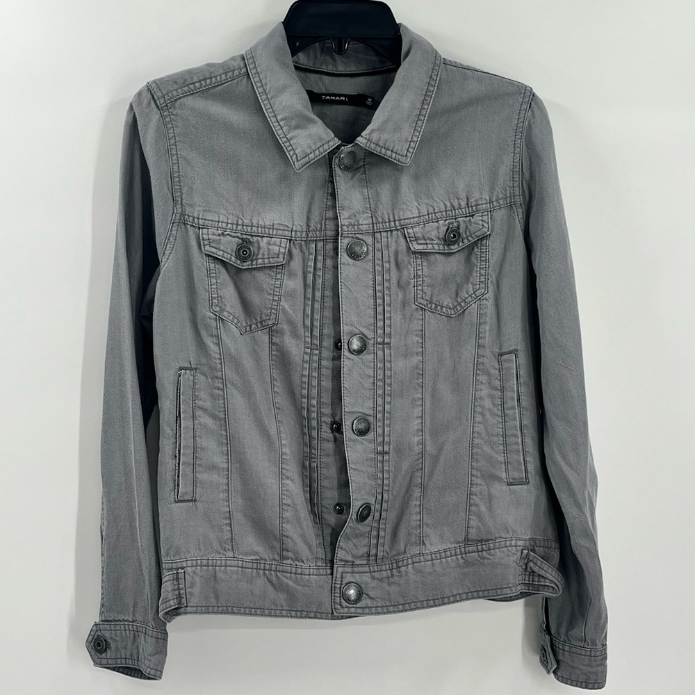 TAHARI women's utility jacket. Size medium. Used  condition.